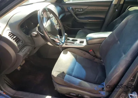 2015 Nissan Altima 2.5 z USA, uszkodzony, nr VIN 1N4AL3AP5FC438339